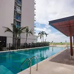 Exclusive Condo With Spectacular Sea View!
